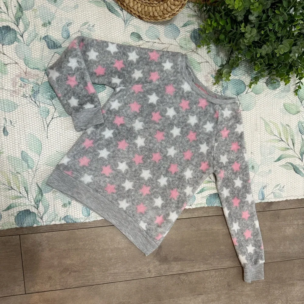 New BCBGirls Gray and Pink Star Cozy Soft Sweatshirt Size Small 7/8